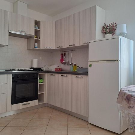 Apartman Valbandon Fažana Eksteriør billede